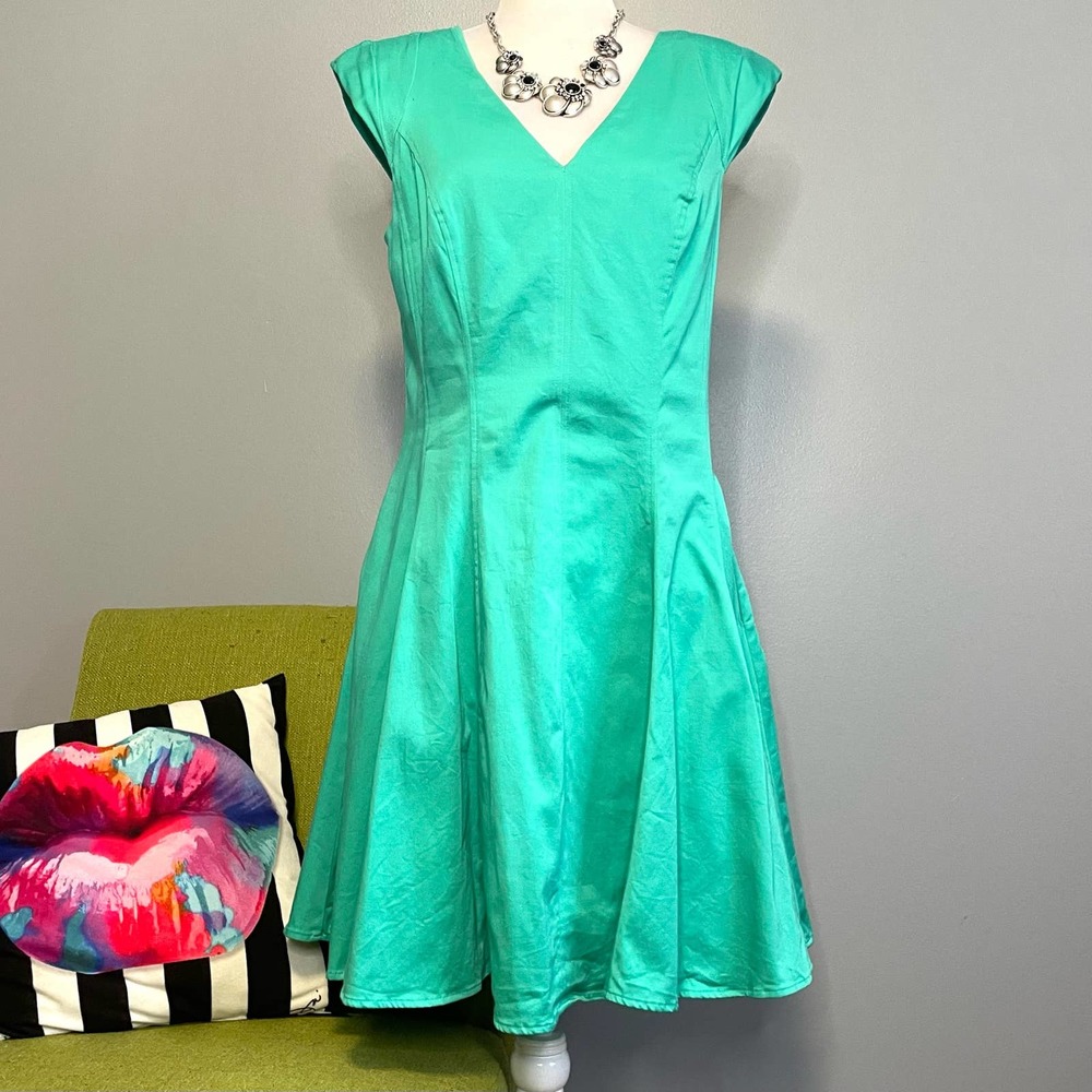 Jessica Simpson Green Fit and Flare Dress 10 Work Cocktail